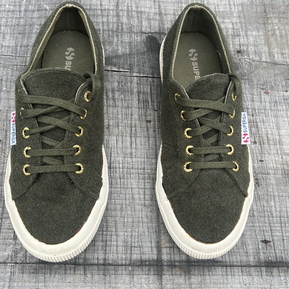 Superga Wool Blend Sneakers Stylish and Casual Olive Green Grippy Soles W sz 7